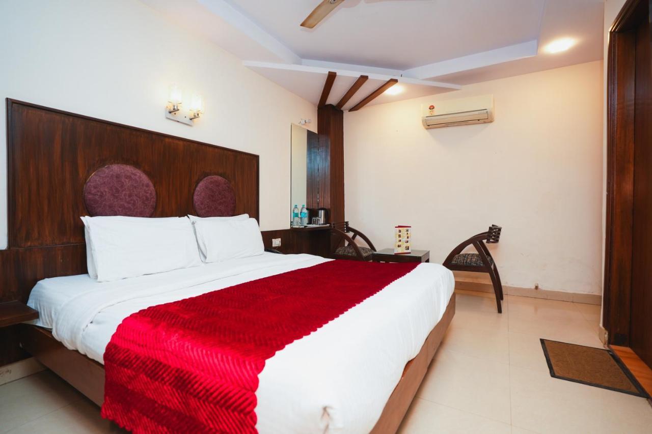 Hotel High 5 Land Delhi  Exterior photo